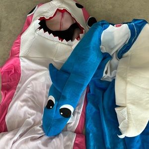 Mommy and baby shark costumes